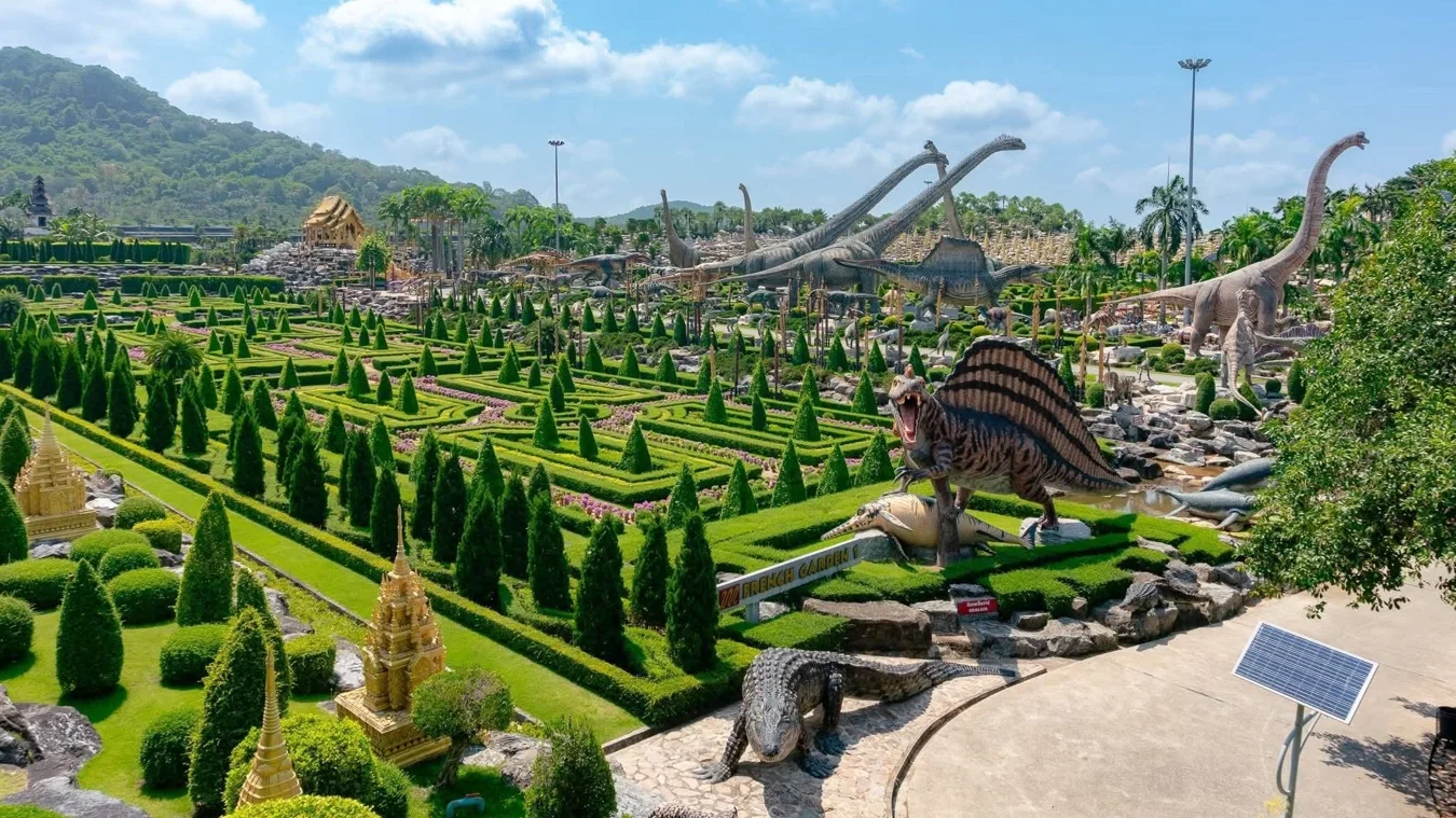 Nong Nooch y show de serpientes