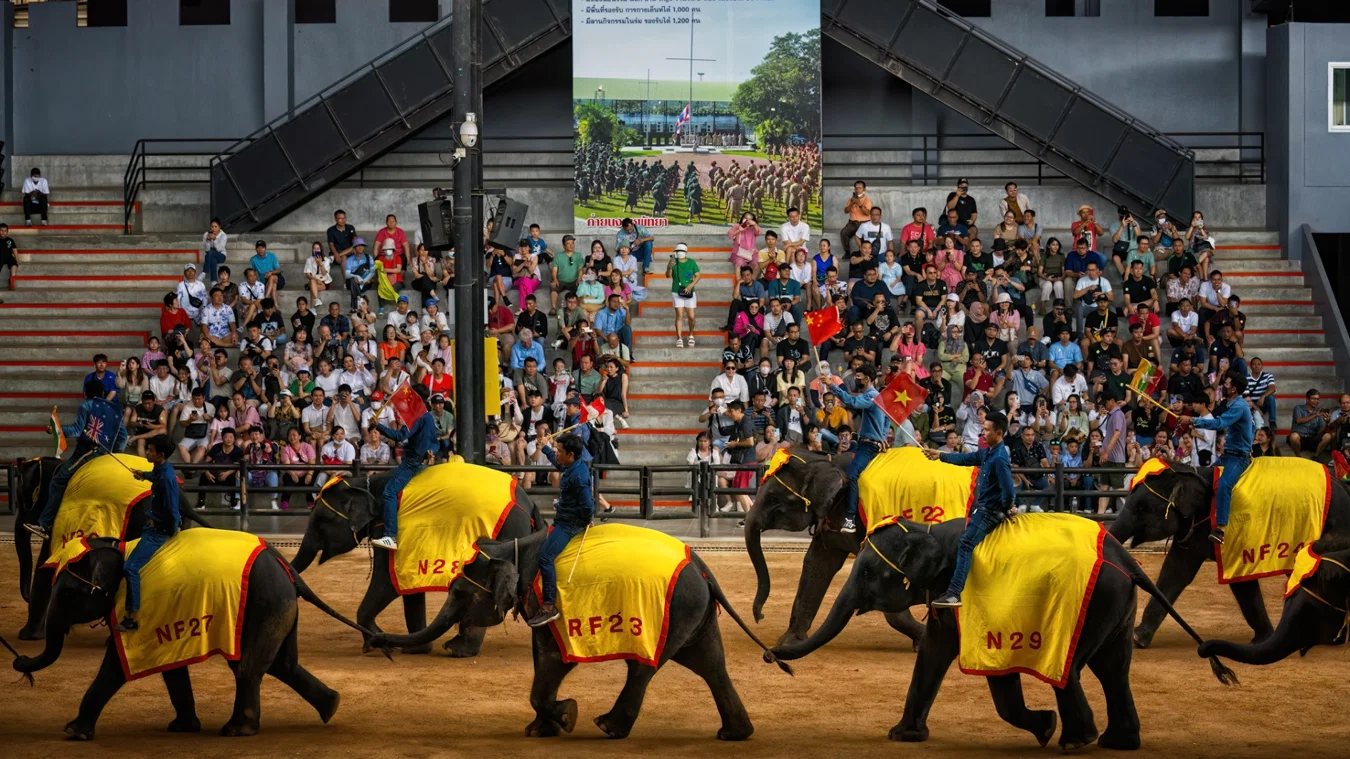 Nong Nooch y show de serpientes