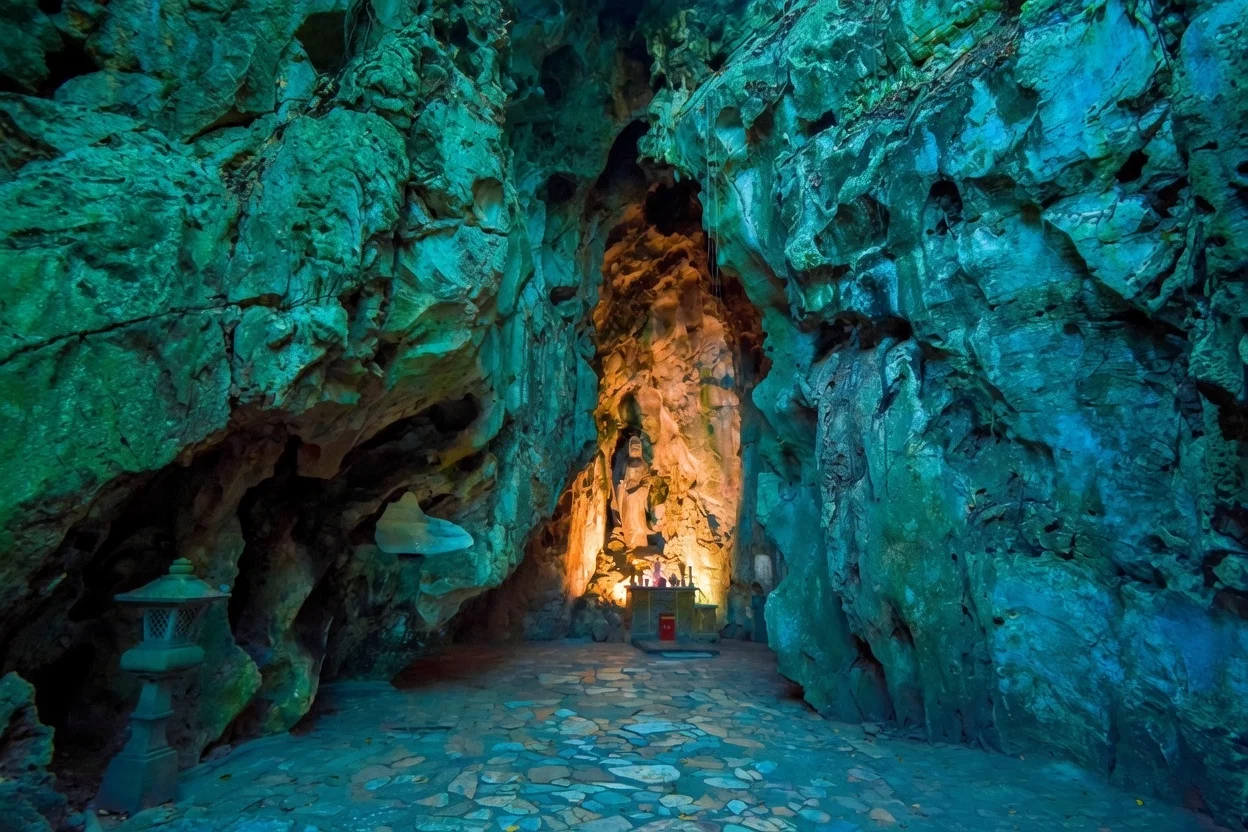 Huyen Khong Cave