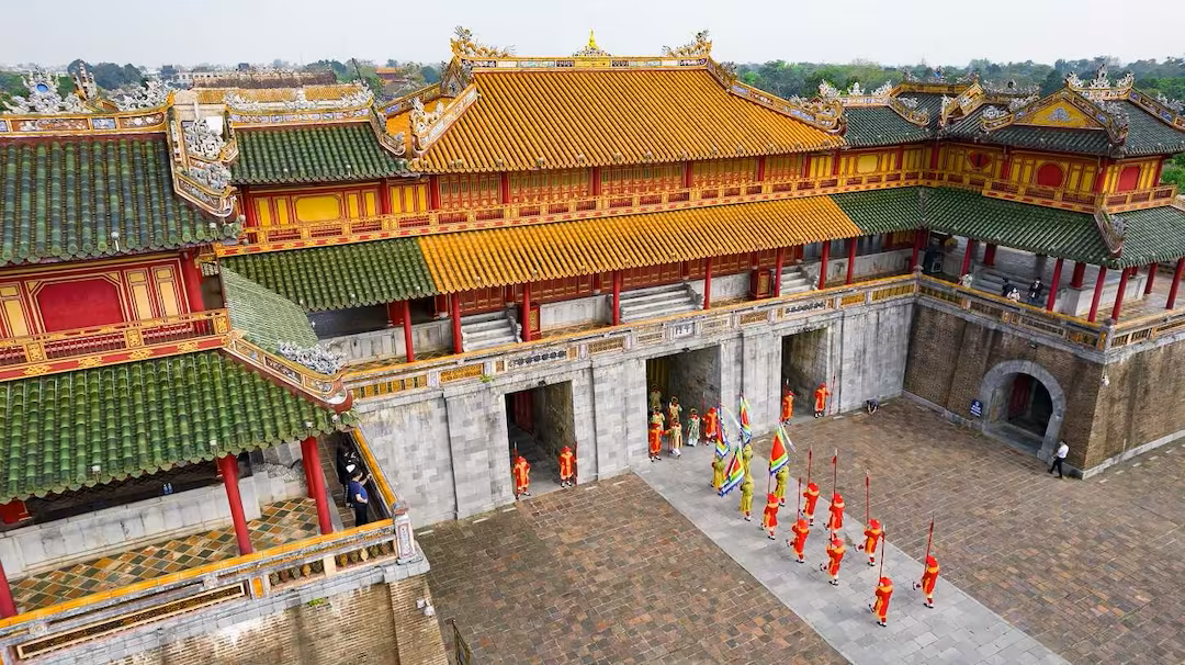 Da Nang - Hue 1-Tages-Tour: Khai Dinh Grab - Kaiserstadt Hue - Thien-Mu-Pagode